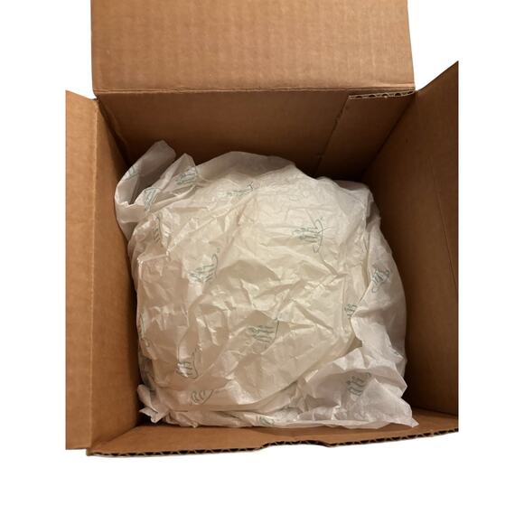 Retired PartyLite SNOWBALL Candle Q6810 Large 6” White Christmas Or As You Like - Picture 4 of 5